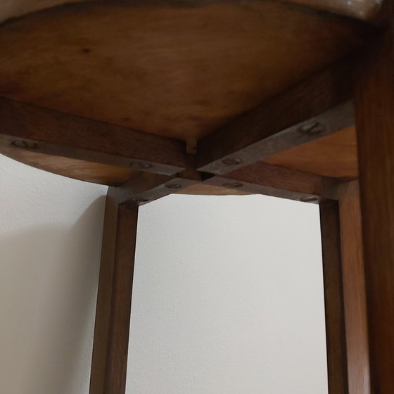 Image 1 of Mesa pedestal art déco de madera con tapa de mármol