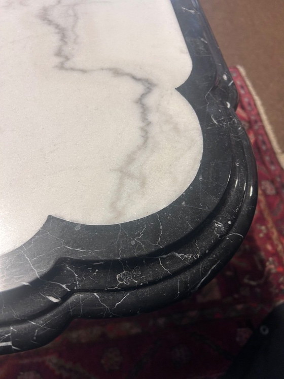 Image 1 of Black and white Hollywood marble table, Regency seventies