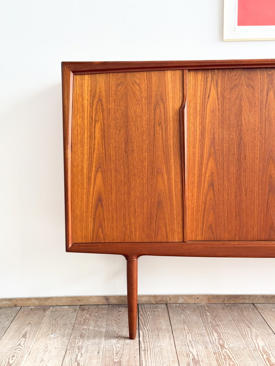 Image 1 of Buffet haut danois du Mid Century en teck par Axel Christensen Odder pour Odder Møbler