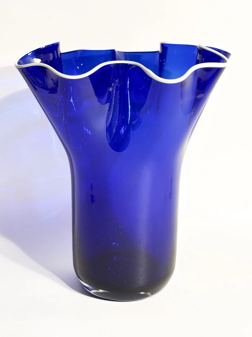 1980s Blue and White Murano Glass Handkerchief Vase – vazen