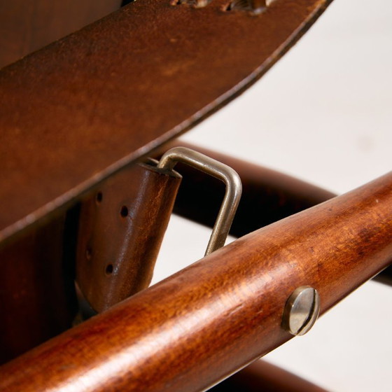 Image 1 of Poltrona e pouf in pelle di vitello ungherese, set da 2