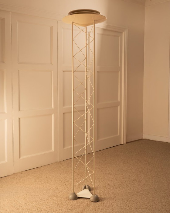 Image 1 of Lampadaire Alta Lite