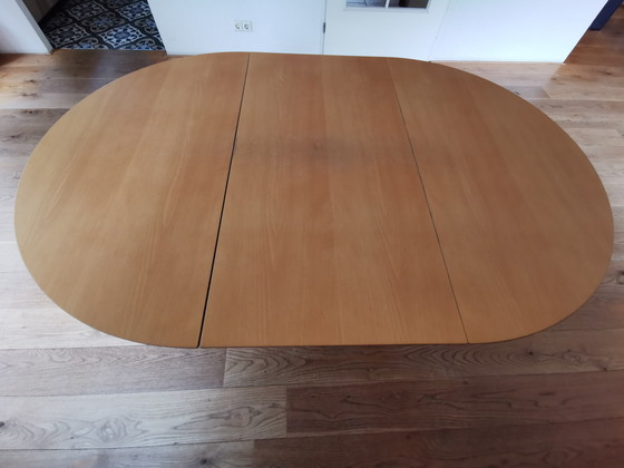 Image 1 of Dining Room Table Leolux Oval