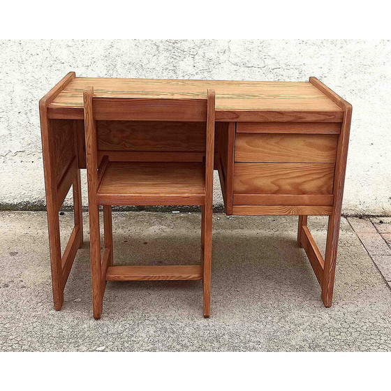 Image 1 of Vintage desk and chair with sled legs, 1970