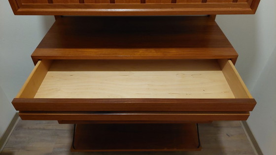 Image 1 of Sistema di pareti in due parti Poul Cadovius