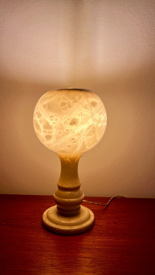 Mid-Century Modern Spherical Alabaster Table Lamp – Spain, 1970s