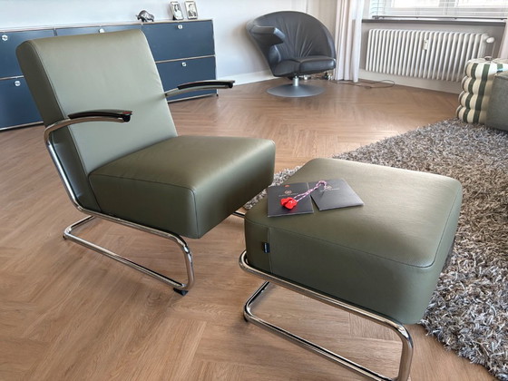 Gispen GC405 and Ottoman GT 443 in Toledo Olive leather – Armchairs (photo 2 of 5)