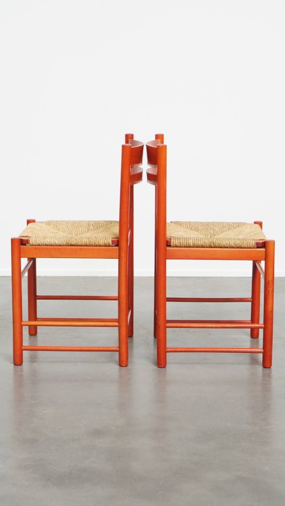 Image 1 of 2 x Sedia vintage rossa in legno degli anni '70 con seduta in vimini intrecciato