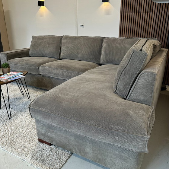 Image 1 of Ecksofa aus Holz, gerippter Stoff, 283 x 197 cm