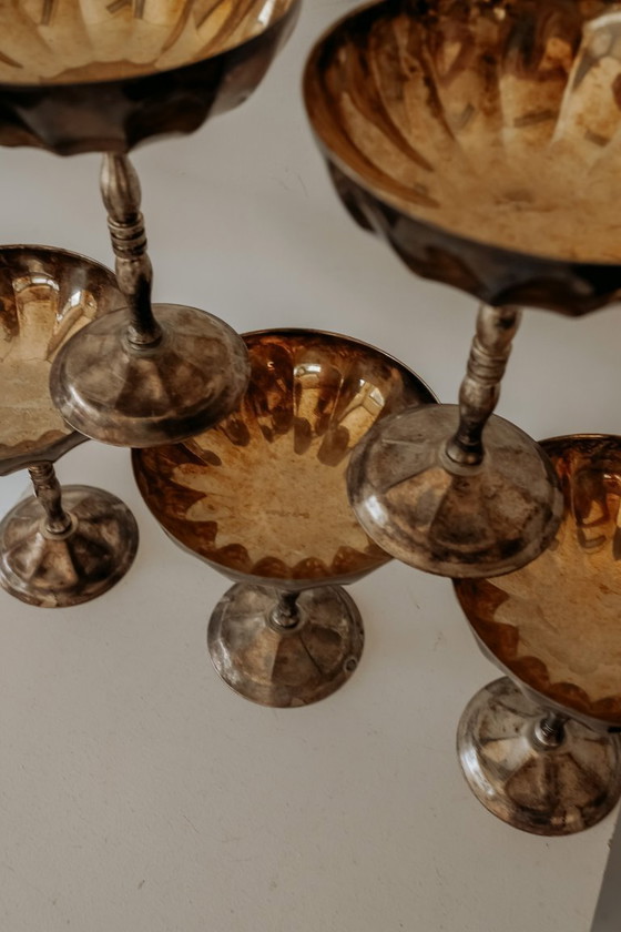 Coupes à champagne argentées à intérieur doré — lot de 5 – Accessoires de table, Gold, Metal (photo 4 of 9)