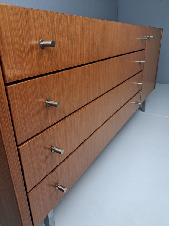 Credenza vintage disegnata da Pieter De Bruyne per V-Form, anni '60. – Merk onbekend, Credenze, Wood (photo 9 of 11)