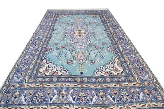 Image 1 of Hand-knotted Ushak rug 365 x 270 cm