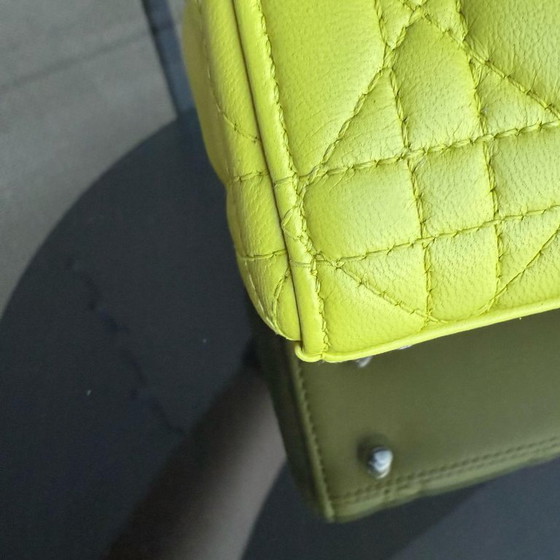 Image 1 of DIOR LADY MINI - CANNAGE LAMSLEER GEEL ZILVEREN BESLAG VERSTELBARE BAND