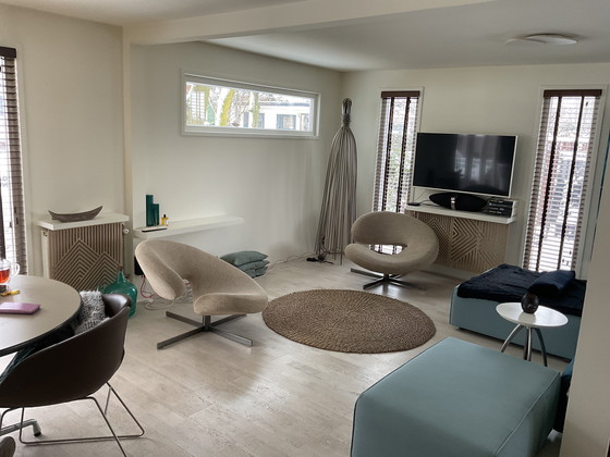 Image 1 of Roche Bobois Nuage design draaifauteul.