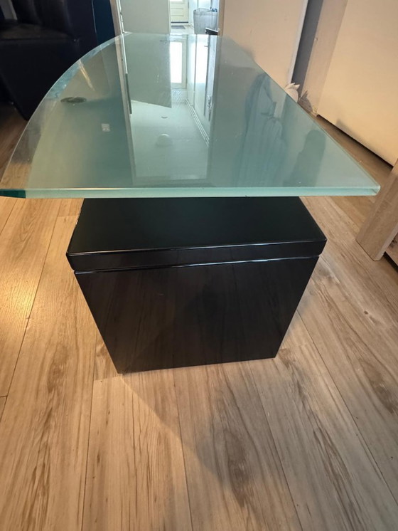 Image 1 of Table basse design originale de B&B Italia des années 90.