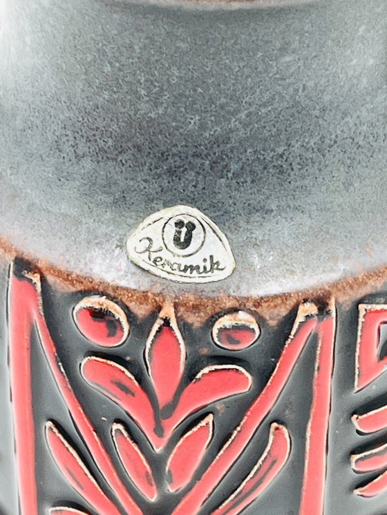 Image 1 of Vaso in ceramica a rilievo della Germania occidentale, rosso, anni '70