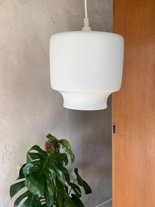Lampada a sospensione vintage opalina – hanglampen, Scandinavian (photo 2 of 7)