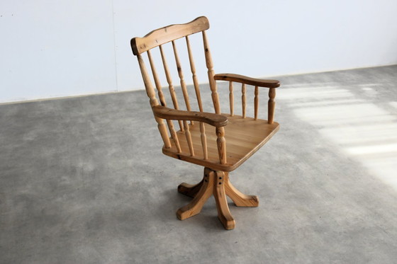 Image 1 of Sedia/poltrona da ufficio in pino vintage