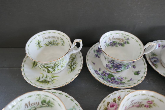 Image 1 of Tazza e piattino Royal Albert Fiore del mese 12 x