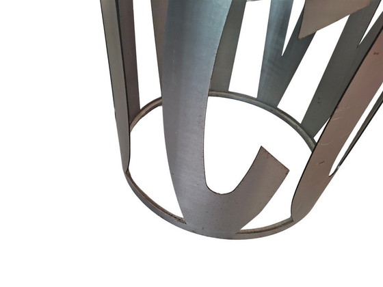 Image 1 of Tischdesign der 1980er Jahre: Robustheit und Transparenz