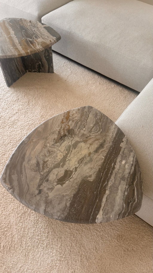 Ensemble de table en marbre (2 pièces) au grain magnifique