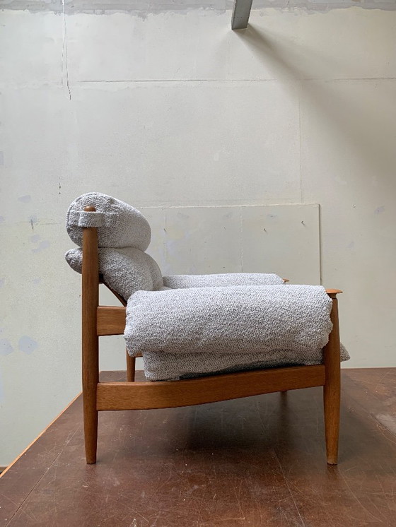 Image 1 of Flauschig & funktionell - Original Eric Merthen Sessel aus weißem Mischbouclé