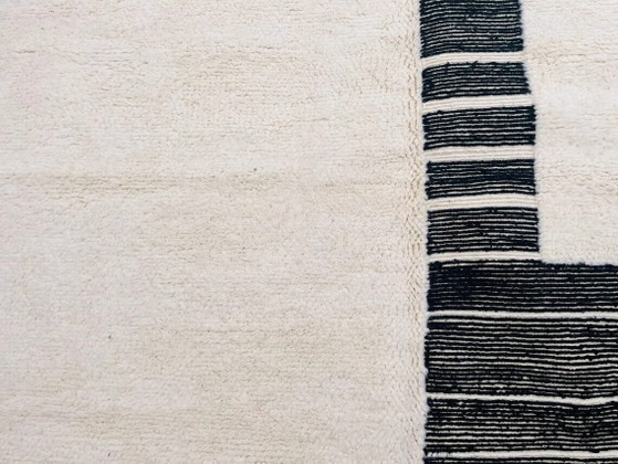 Handgefertigter traditioneller marokkanischer Teppich 2/3 M – Aime Té, Teppiche & Läufer, Wool (photo 7 of 7)