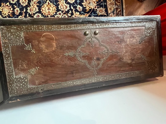 Image 1 of Ensemble unique de 3 coffres à couvertures arabes - fait à la main - vers 1950