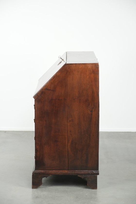 Image 1 of Secrétaire anglais ancien du XVIIIe siècle en chêne