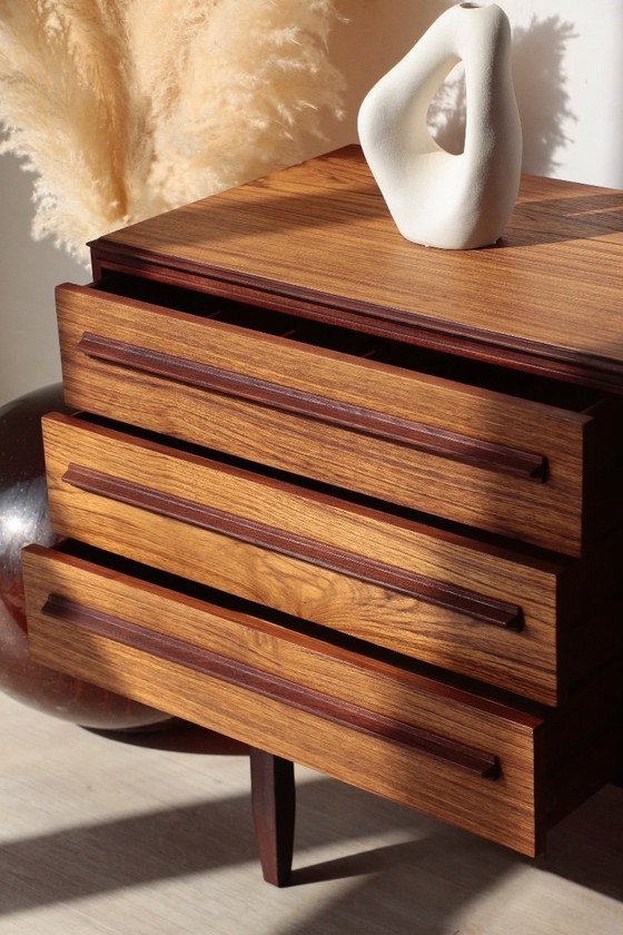 Image 1 of White & Newton Scandinavisch teakhouten dressoir | Vintage design uit de jaren 60