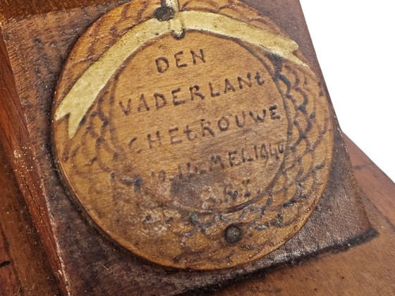 Image 1 of Boekensteunen "Strijd om de Grebbeberg 1940" - Hout- Eiken - Militaria
