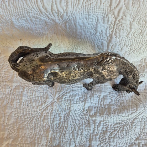 Sculpture de Cheval Broutant à Finition Argentée – Metal (photo 4 of 9)