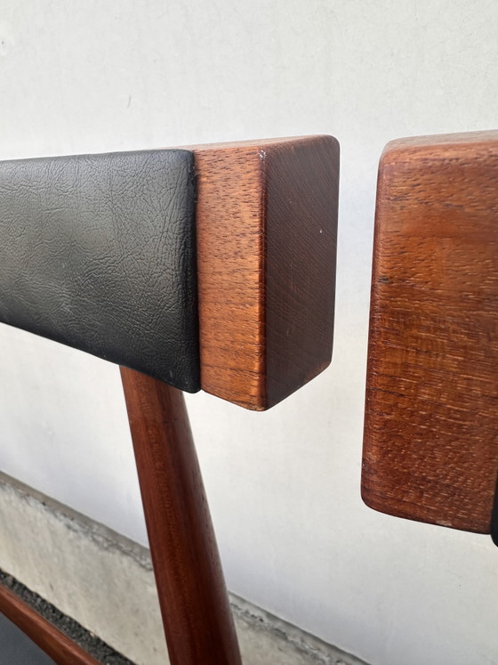 Image 1 of Set van 4 Scandinavische teakhouten stoelen van Hans Olsen voor Frem Røjle – Denemarken, jaren 60