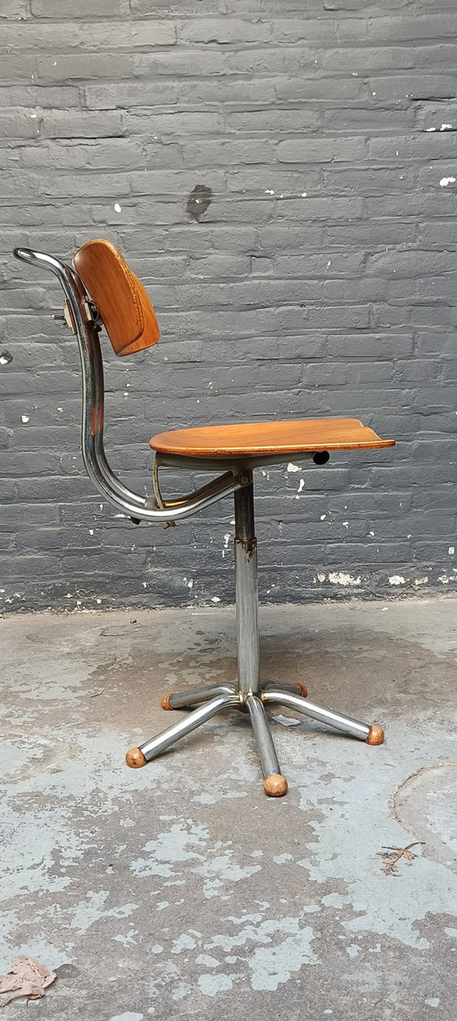 Zeldzame gebr. De wit gispen Bauhaus buizenframe chromen industriële atelier stoel schiedam holland 