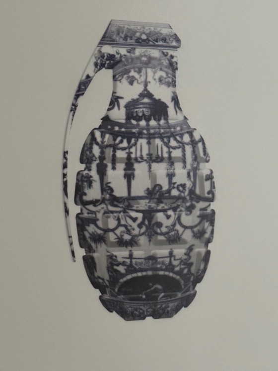 Framed lithograph of pomegranate with Delft blue motif, Lithographs & prints, Paper, Wood, White, Modern (photo 2 of 5)