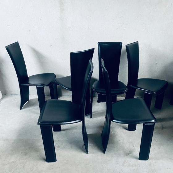 Image 1 of 6 x Schwarze Leder-Esszimmerstühle von Pietro Costantini, italienisches Design, 1980