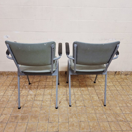 Image 1 of Ahrend de Crikel Stoel uit 1963 / 2 Stuks