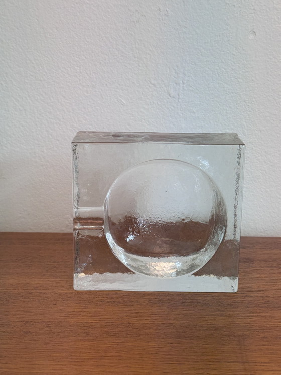 Image 1 of Vintage brutalist asbak / schaal blok glas 