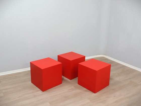 Image 1 of Set di 3 sgabelli / tavolini in vetroresina del 1960