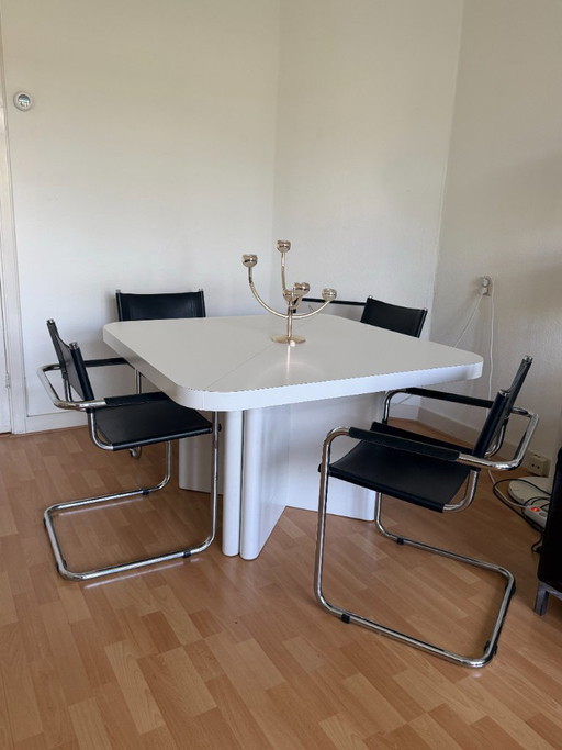 Mesa de comedor extensible Mart Stam (años 70)