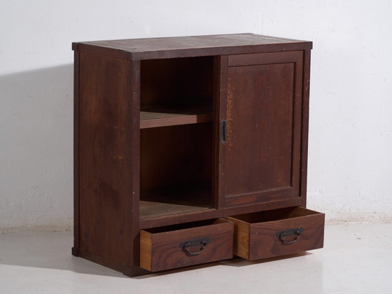 Antique Japanese cabinet with sliding doors - Taisho/Showa Period (c. ) – Chest of drawers, Wood, Metal (photo 26 of 40)