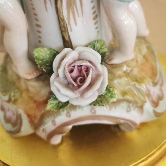 Image 1 of LAMPADE DA TAVOLO IN PORCELLANA