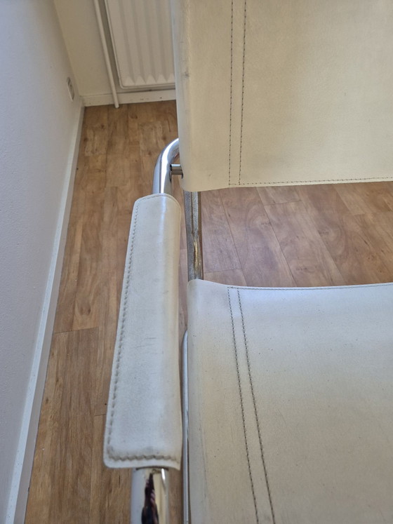 Sedia a sbalzo con struttura tubolare bianca – Poltrone, Pelle, Metallo (photo 8 of 9)