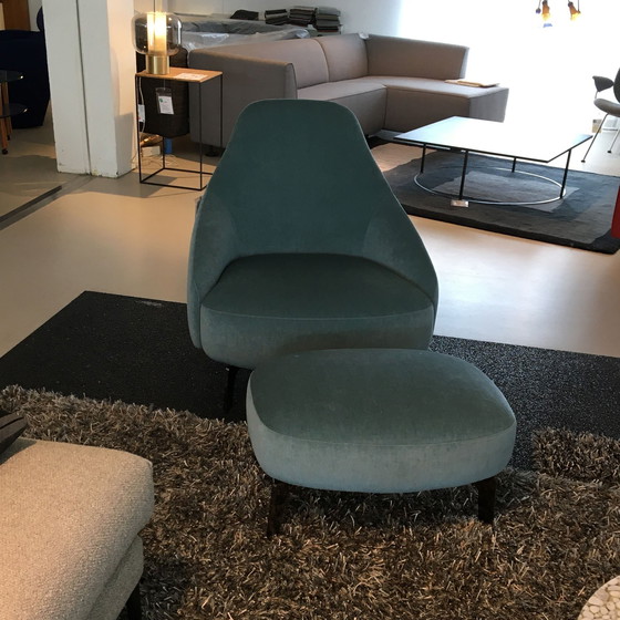 Image 1 of Poltrona Leolux Jill con pouf