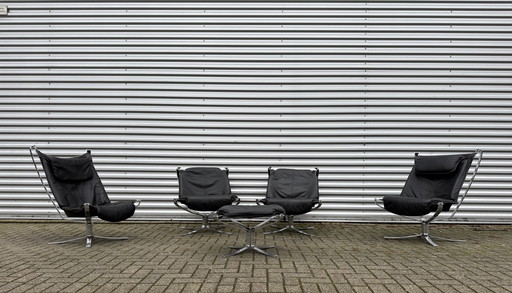 Set vintage Vatne Møbler Falcon di Sigurd Resell: 2 alti + 2 bassi + Hocker