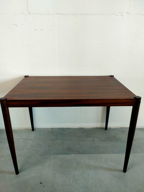 Image 1 of Tavolini laterali vintage in palissandro scandinavo/danese, tavolino portavaso, tavolino da caffè (impilabile)