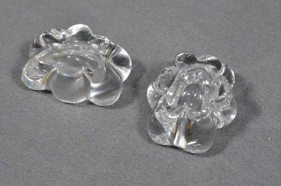 Daum, Francia, fine XX secolo - Coppia di saliere in cristallo Daum firmate – Accessori da tavola, Crystal (photo 9 of 12)