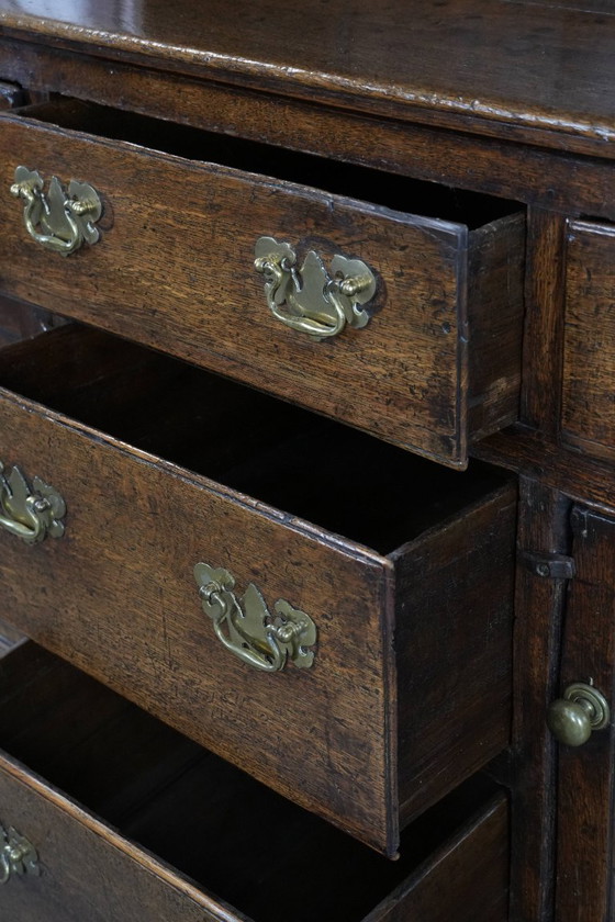 Image 1 of Buffet/armoire de cuisine/commode anglaise ancienne en chêne