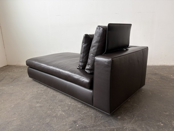 Minotti Powell Divano Designer con Chaise Longue in Pelle – Zona salotto (photo 11 of 14)