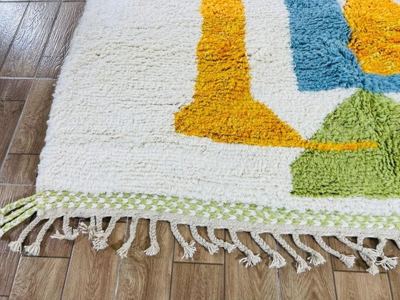 Image 1 of Auténtica alfombra de lana pura tejida a mano con coloridos diseños, 150/250 cm.